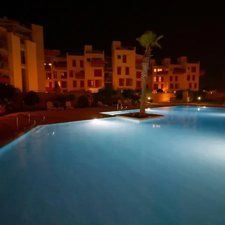 The Pool Apt - By Medano4You Lägenhet